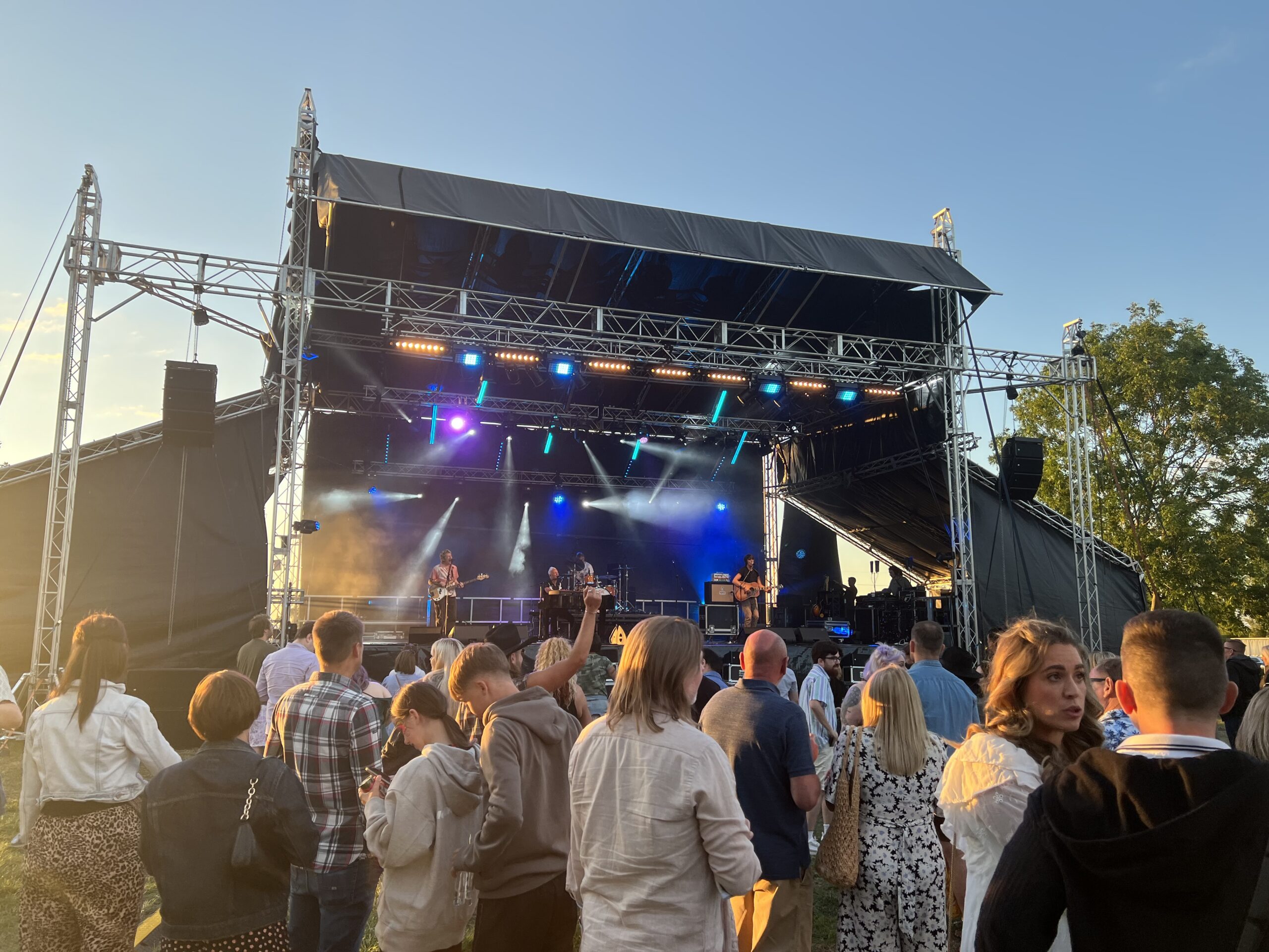 MW108 - 10m x 8m Stage Roof